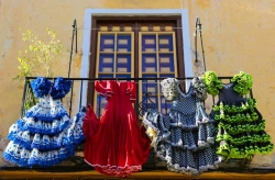 FIESTAS Y TRADICIONES